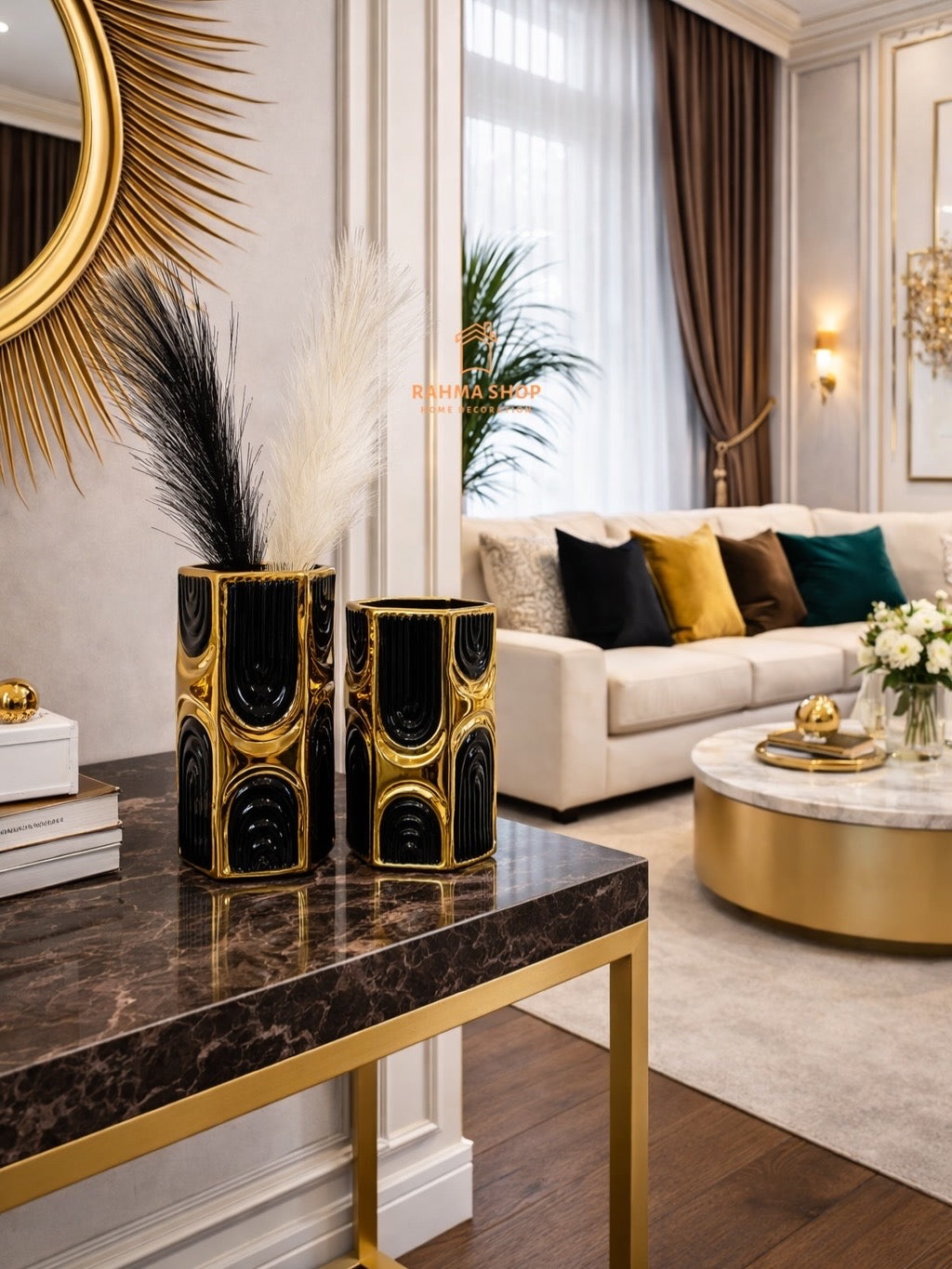 Ensemble décoratif moderne en noir et doré